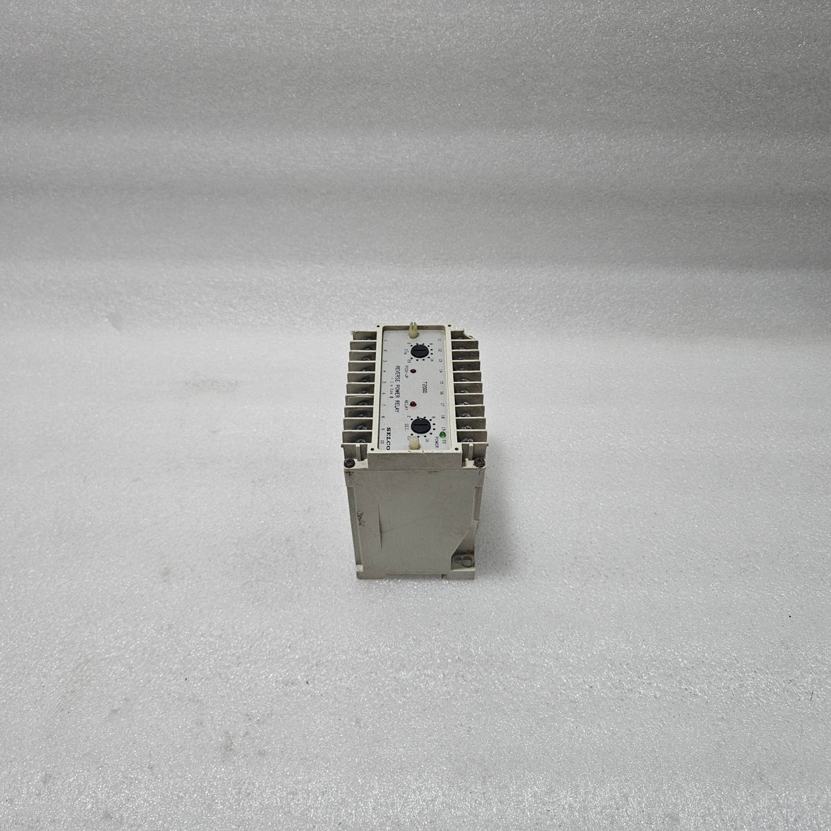 SELCO T2000-02 REVERSE POWER RELAY | 440/380 V | DAMAGED ON BOTTOM