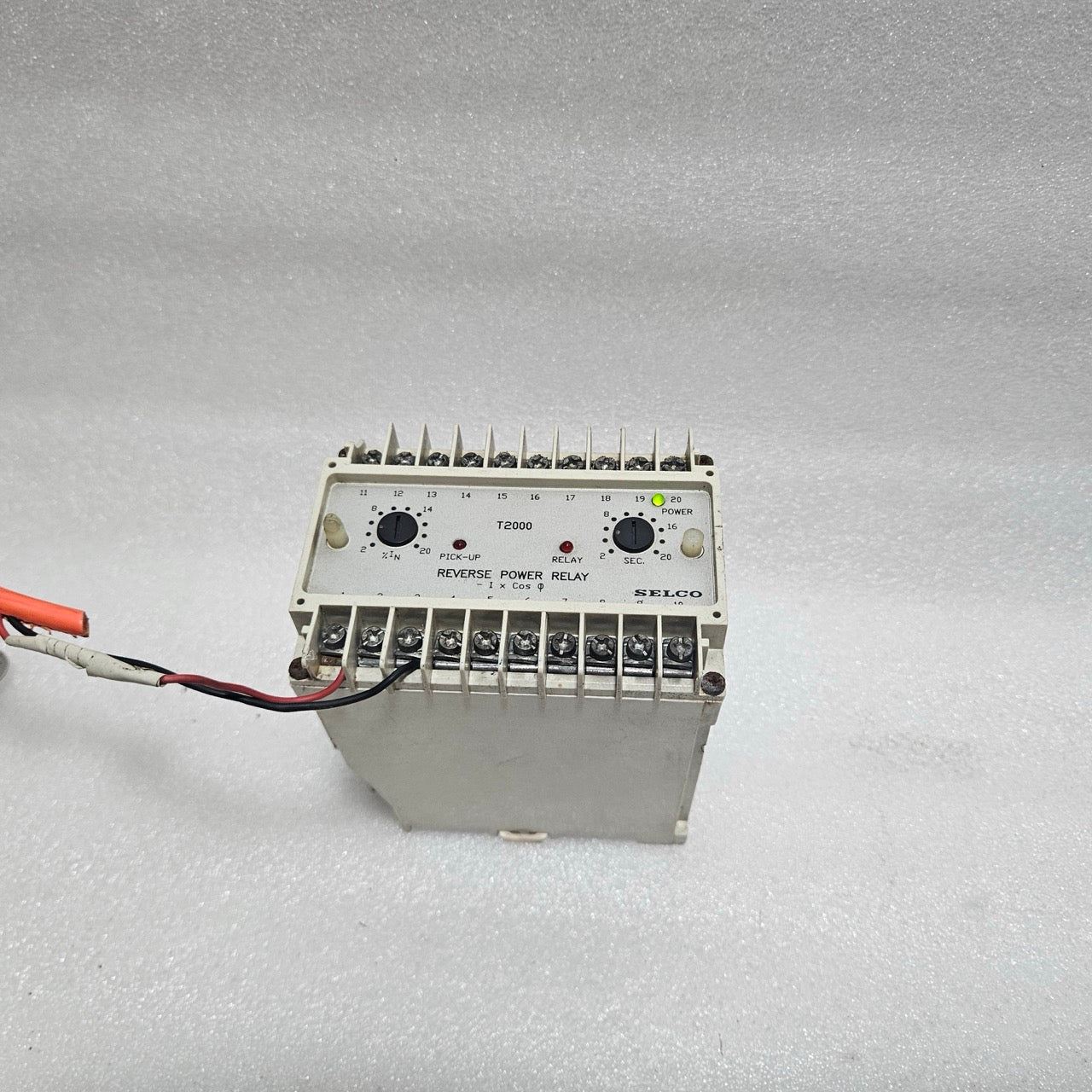 SELCO T2000-02 REVERSE POWER RELAY | 440/380 V | DAMAGED ON BOTTOM