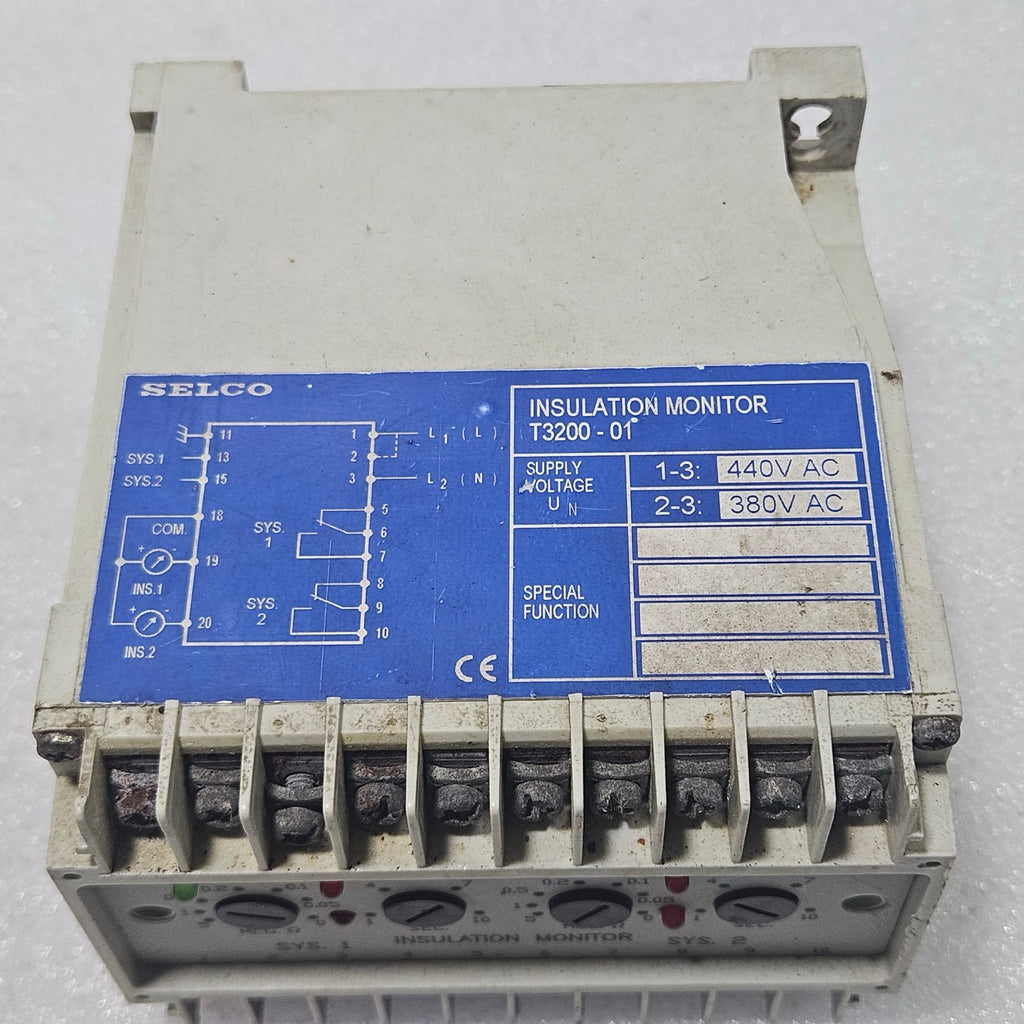 SELCO T3200-01 INSULATION MONITOR RELAY | 380–440V AC SUPPLY | DAMAGED ON BOTTOM
