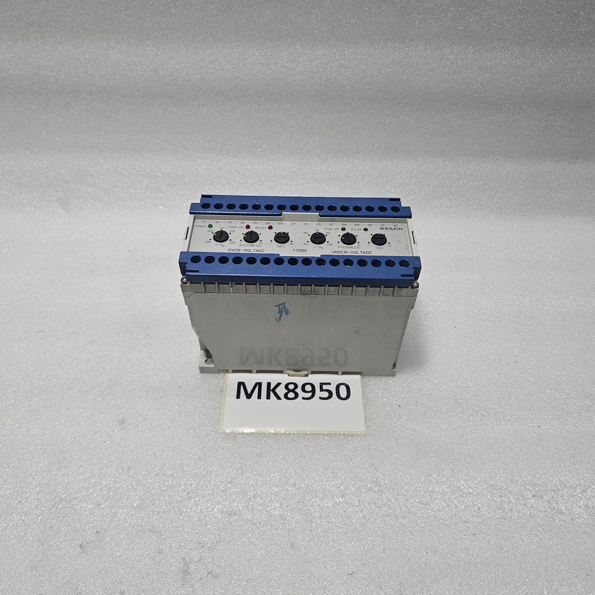 SELCO T3300-02 3-PHASE VOLTAGE RELAY 100/110V AC | OVER & UNDER VOLTAGE PROTEC