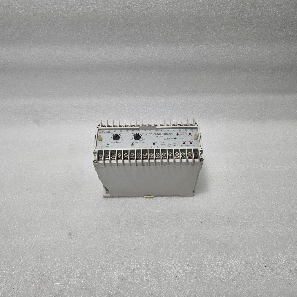 SELCO T4500-01 AUTO SYNCHRONIZER MODULE | GENERATOR SYNCHRONIZING CONTROLLER | 3