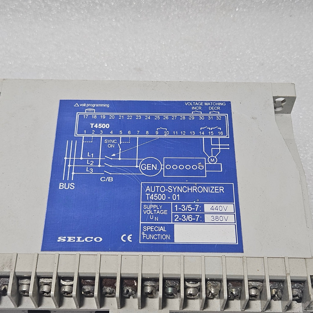 SELCO T4500-01 AUTO SYNCHRONIZER MODULE | GENERATOR SYNCHRONIZING CONTROLLER | 3
