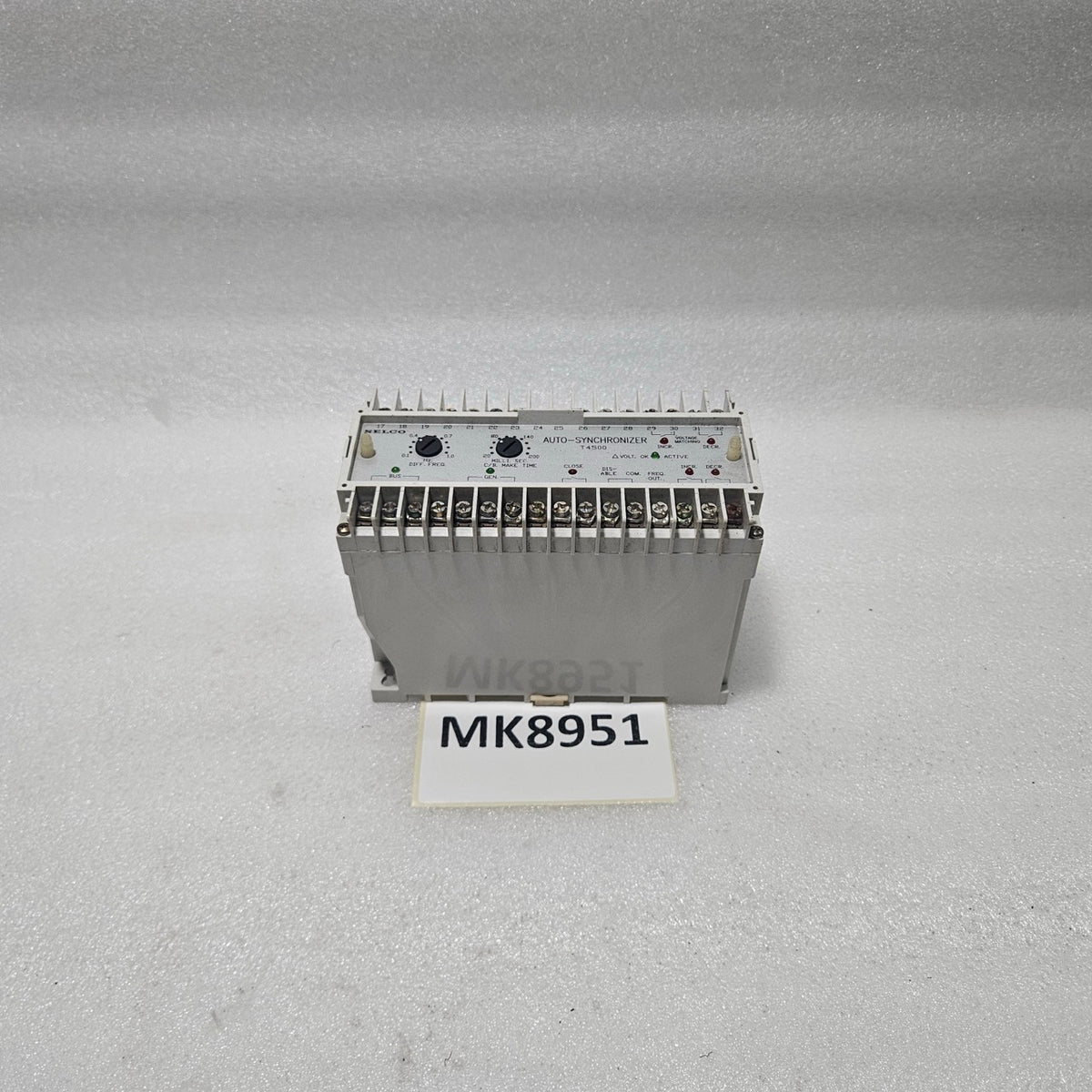 SELCO T4500-01 AUTO SYNCHRONIZER MODULE | GENERATOR SYNCHRONIZING CONTROLLER | 3
