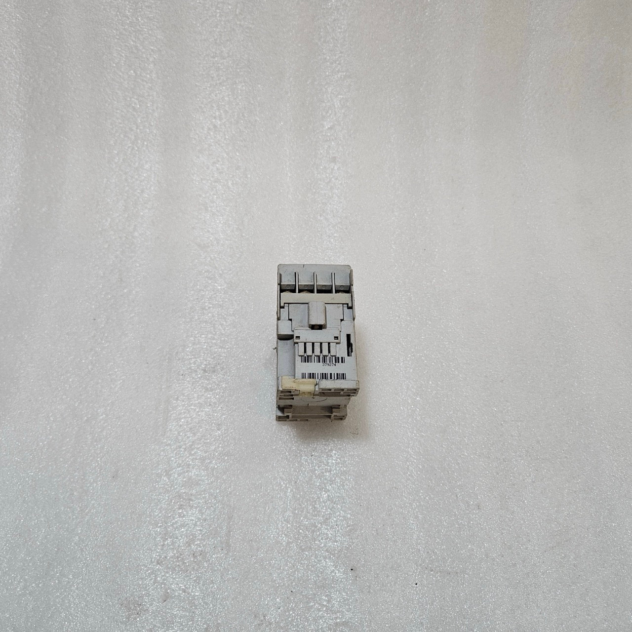 ALLEN-BRADLEY 100-C09*10 SERIES A CONTACTOR – 9A 3-POLE, 600V AC, 5KA SCCR, 230V