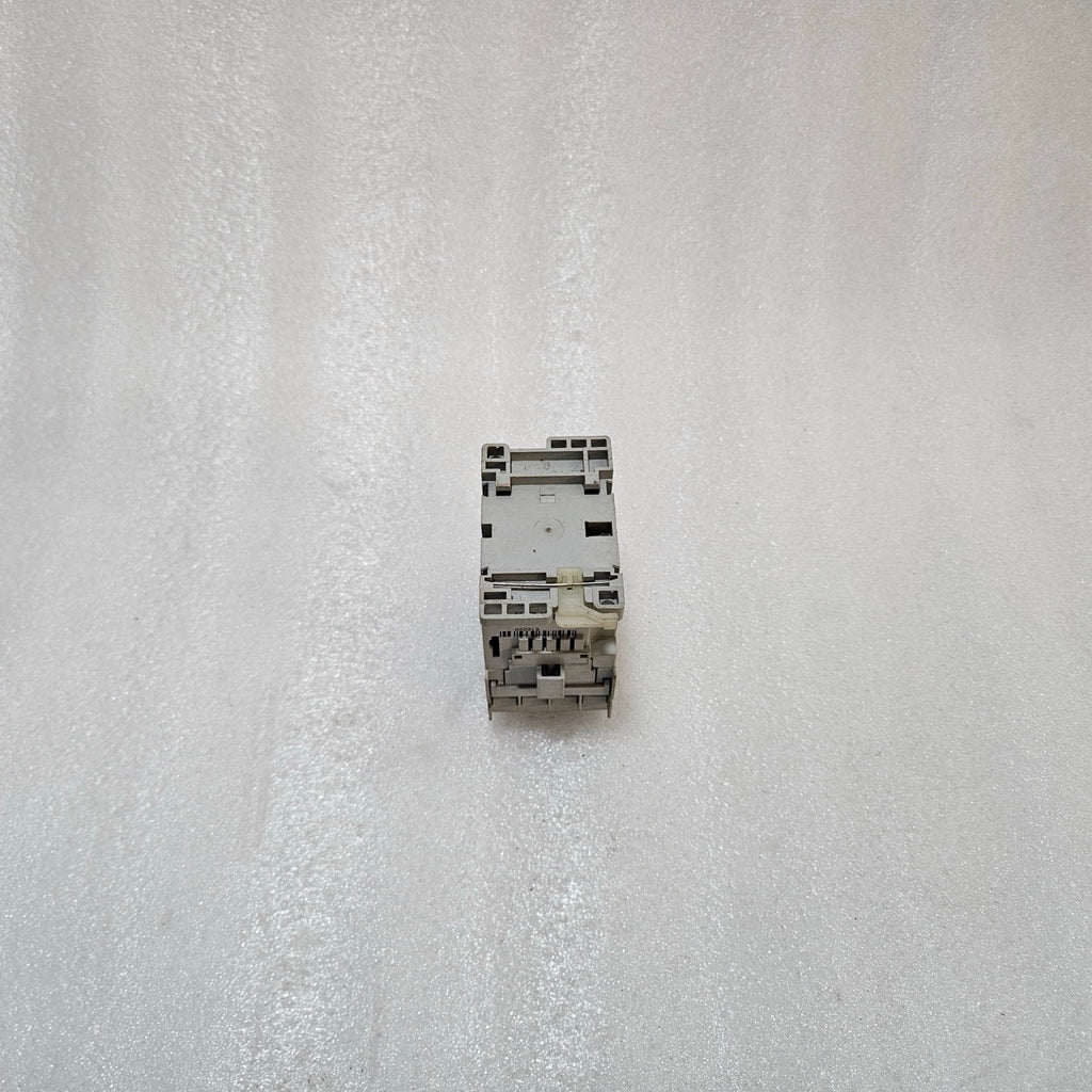 ALLEN-BRADLEY 700-CF310-A CONTACTOR, 3-PHASE 25A 110-120V CONTROL RELAY