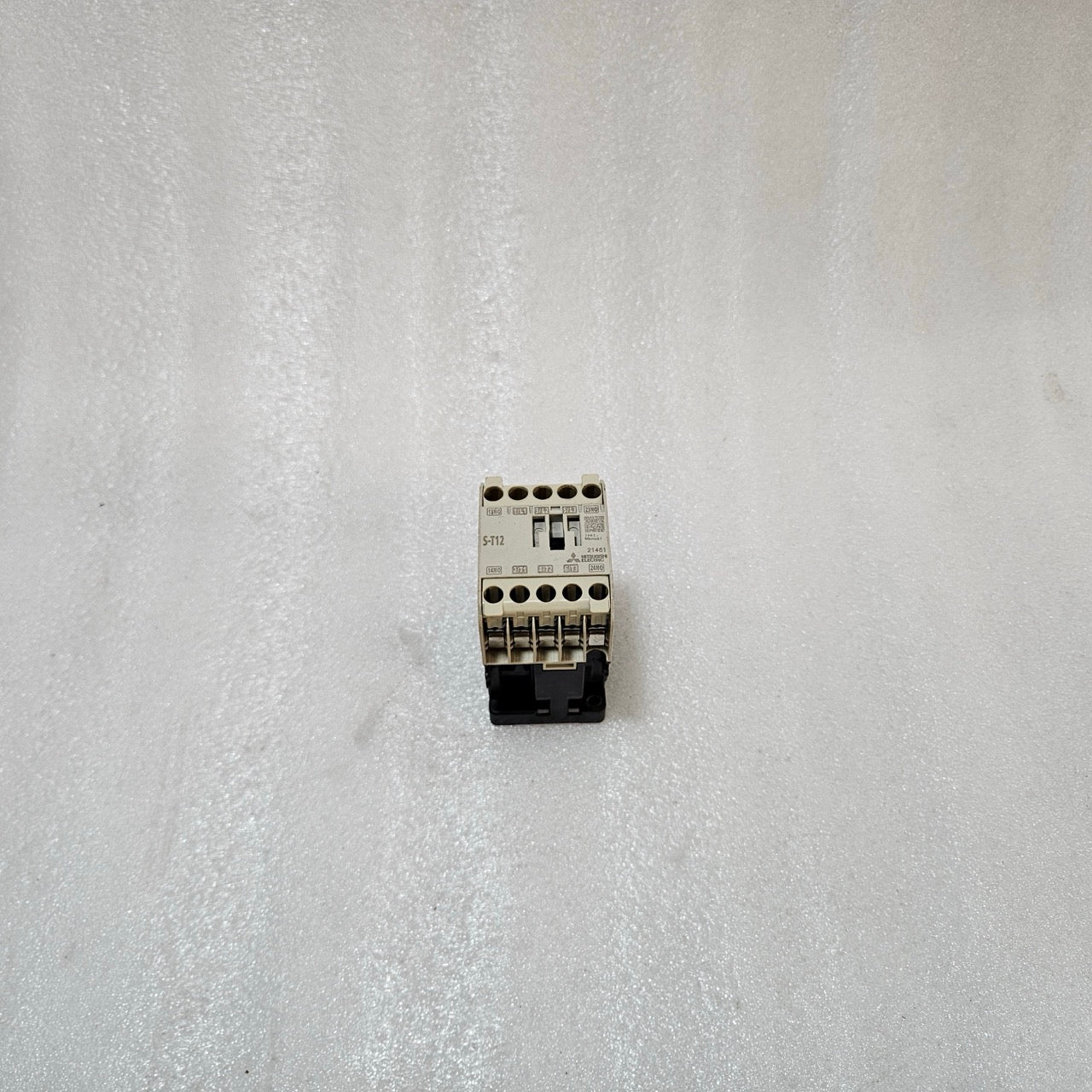 MITSUBISHI S-T12 MAGNETIC CONTACTOR 3-POLE 20A AC-3 MOTOR CONTACTOR 100-127V MAD