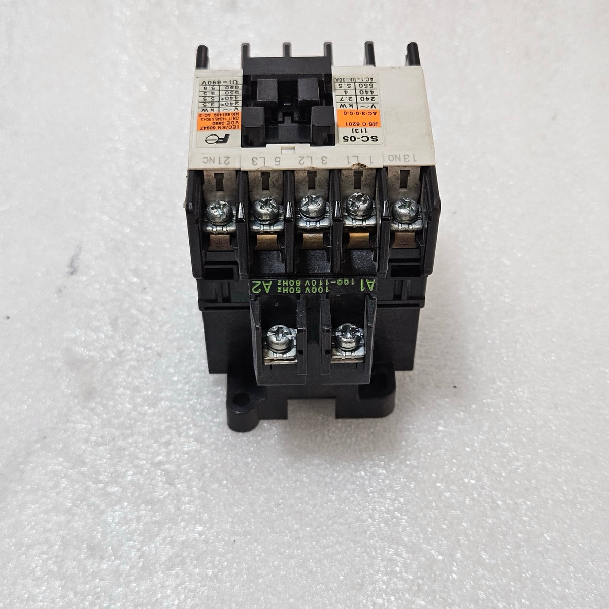 FUJI ELECTRIC SC-05 MAGNETIC CONTACTOR 20A 3-POLE MOTOR CONTACTOR 110-120V COIL