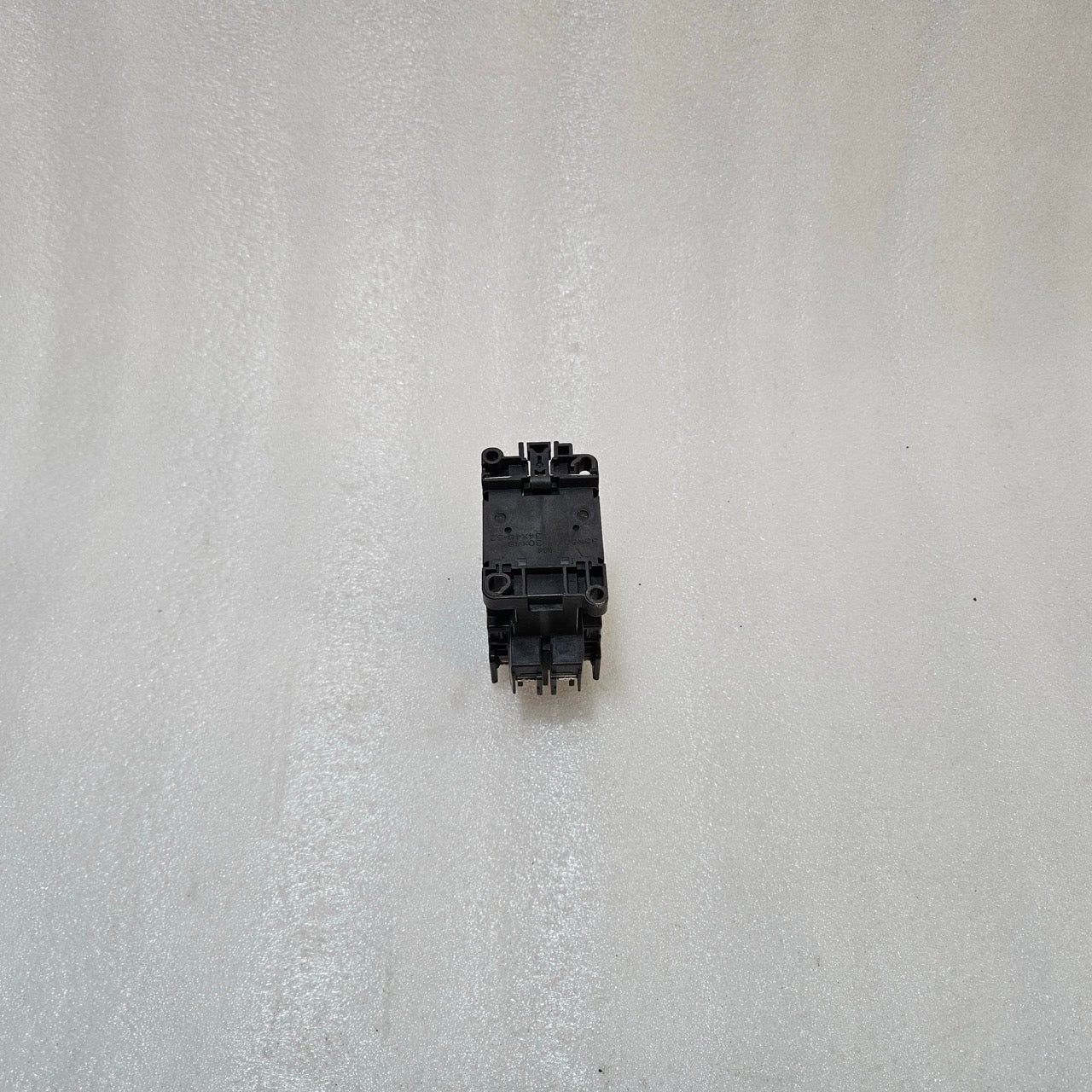 FUJI ELECTRIC SH-4 AUXILIARY CONTACTOR BLOCK 4NO WITH 100–110V COIL 10A