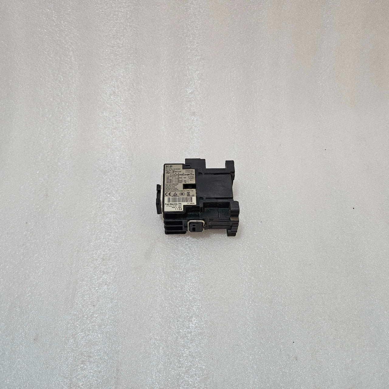 FUJI ELECTRIC SC-03 MAGNETIC CONTACTOR 20A AC-3 MOTOR CONTACTOR WITH 100-110V CO