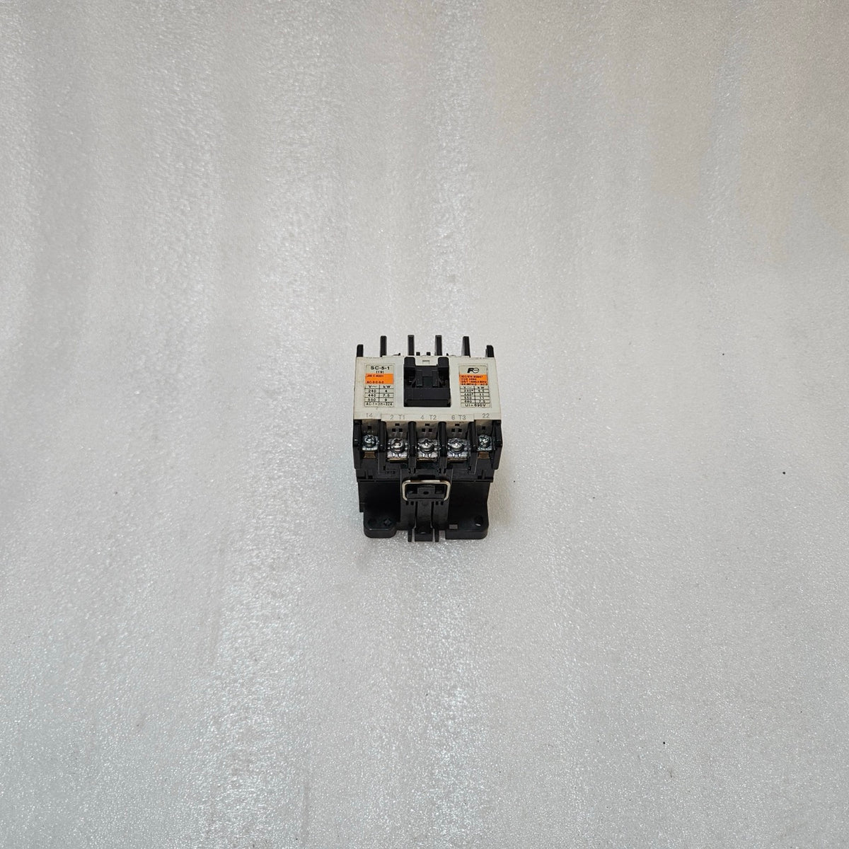 FUJI ELECTRIC SC-5-1 MAGNETIC CONTACTOR 32A AC-3 MOTOR DUTY 100-110V AC COIL