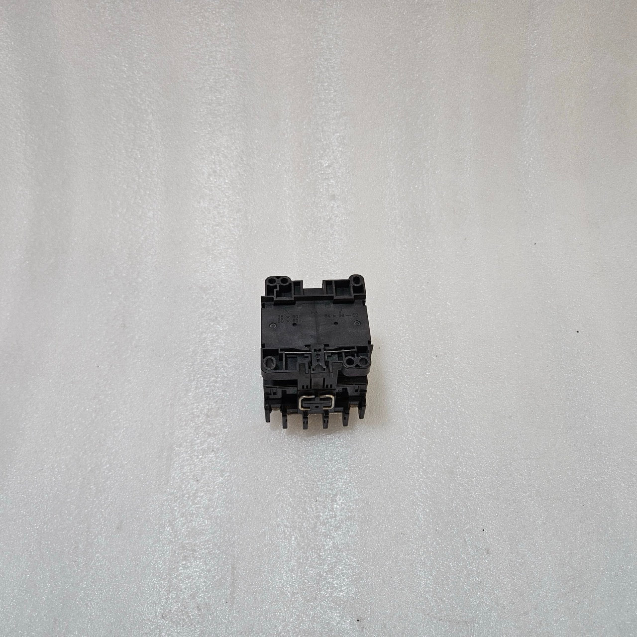 FUJI ELECTRIC SC-5-1 MAGNETIC CONTACTOR 32A AC-3 MOTOR DUTY 100-110V AC COIL