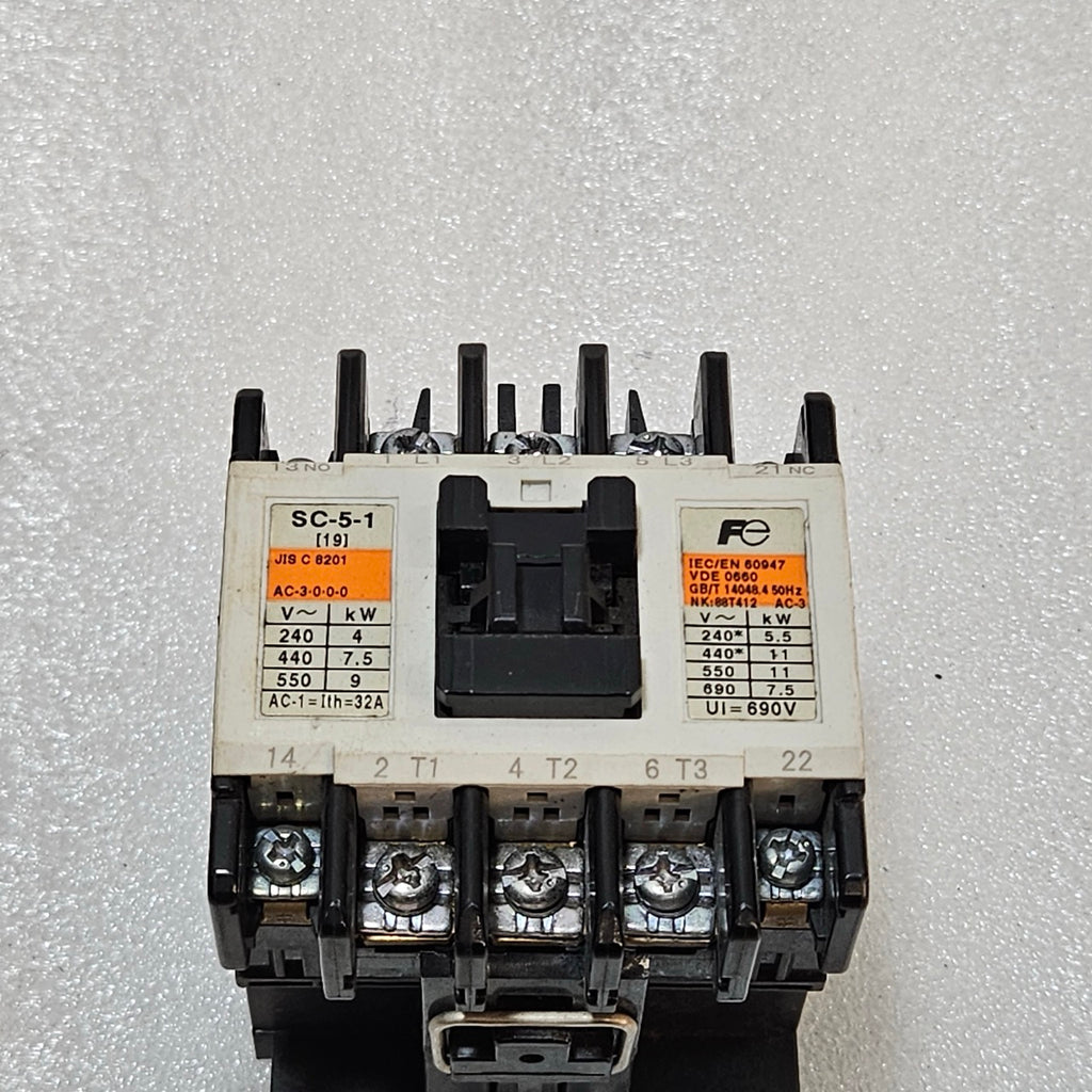 FUJI ELECTRIC SC-5-1 MAGNETIC CONTACTOR 32A AC-3 MOTOR DUTY 100-110V AC COIL