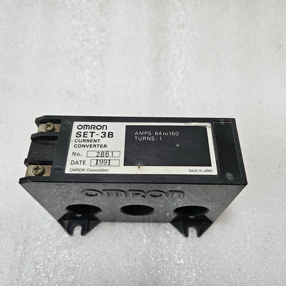 OMRON SET3B CURRENT CONVERTER 64-160A INDUSTRIAL CURRENT SENSOR DAMAGE ON BOTTOM