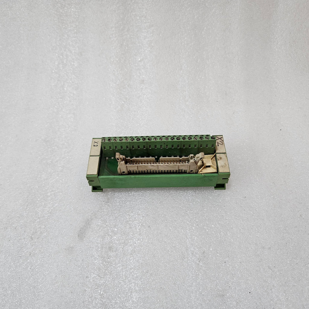 PHOENIX CONTACT UM 45-FLK40 INTERFACE MODULE BASE – 40-PIN DIN RAIL TERMINAL MOD