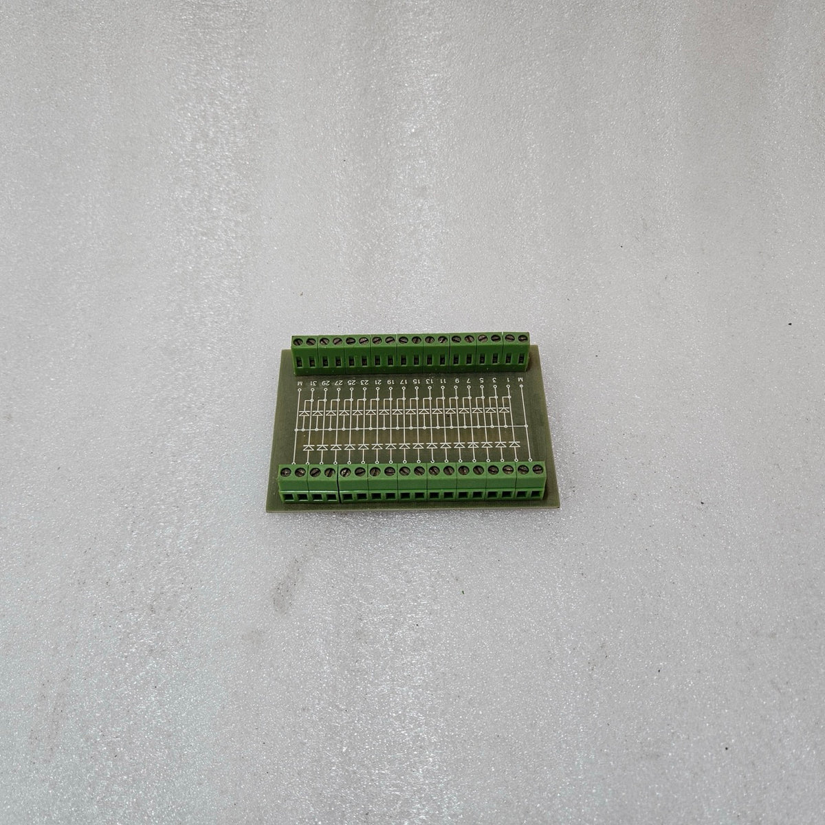 MULTI-CHANNEL DIODE INTERFACE PCB BOARD BU4007C.PCB INDUSTRIAL SIGNAL PROTECTION