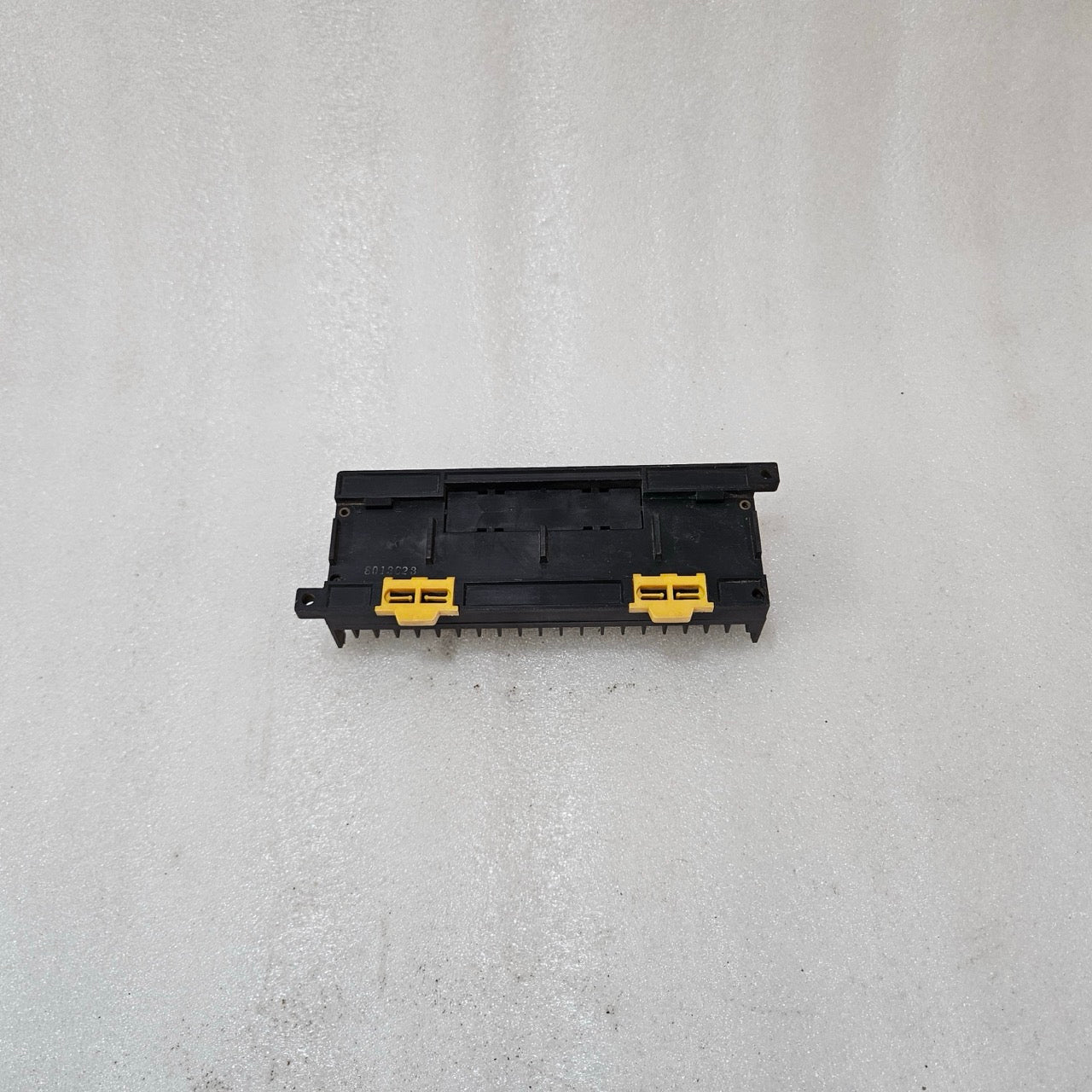 YOSHIDA ELECTRIC PS7D-40V4 INTERFACE MODULE / CONNECTOR UNIT 125V 1A INDUSTRIAL