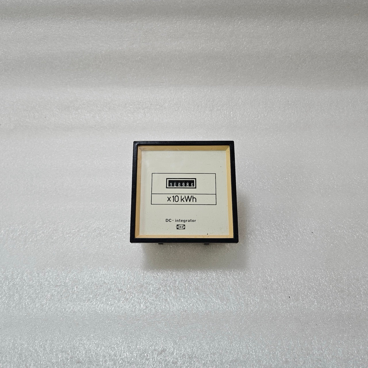 DEIF DC INTEGRATOR PANEL METER 0–10V DC INPUT ENERGY COUNTER 0–1500 KWH 440V