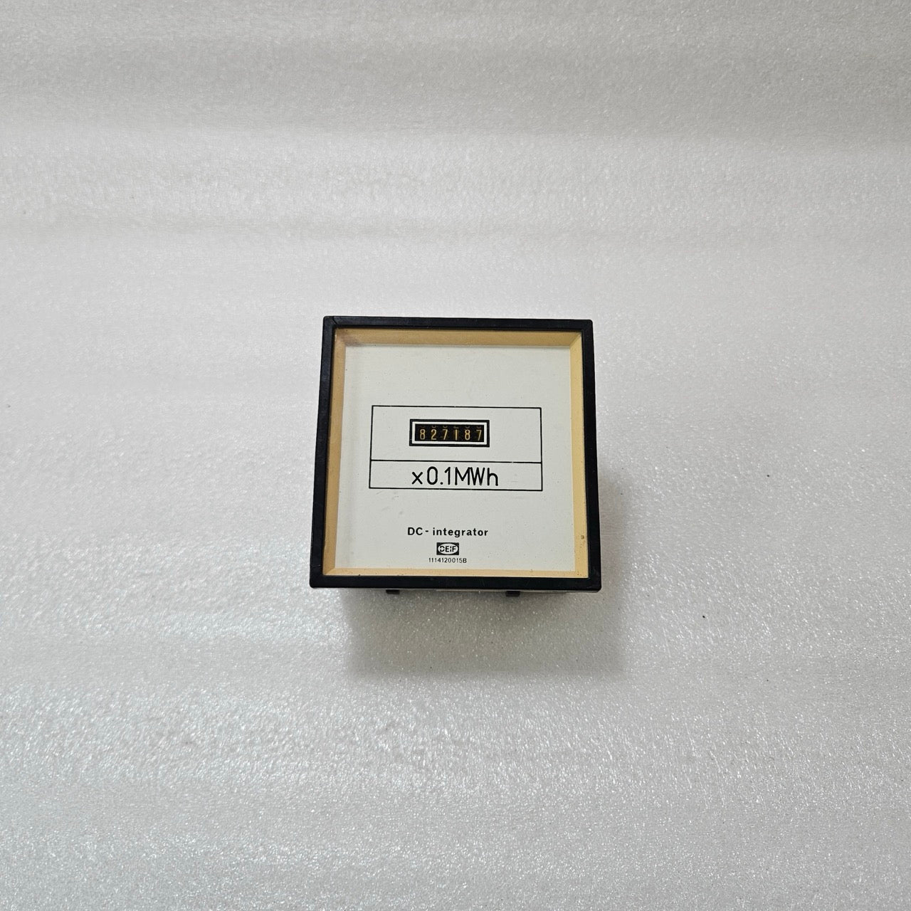 DEIF DC INTEGRATOR ENERGY METER 0–10V DC INPUT PANEL METER 0–4.5 MWH WITH 440V A