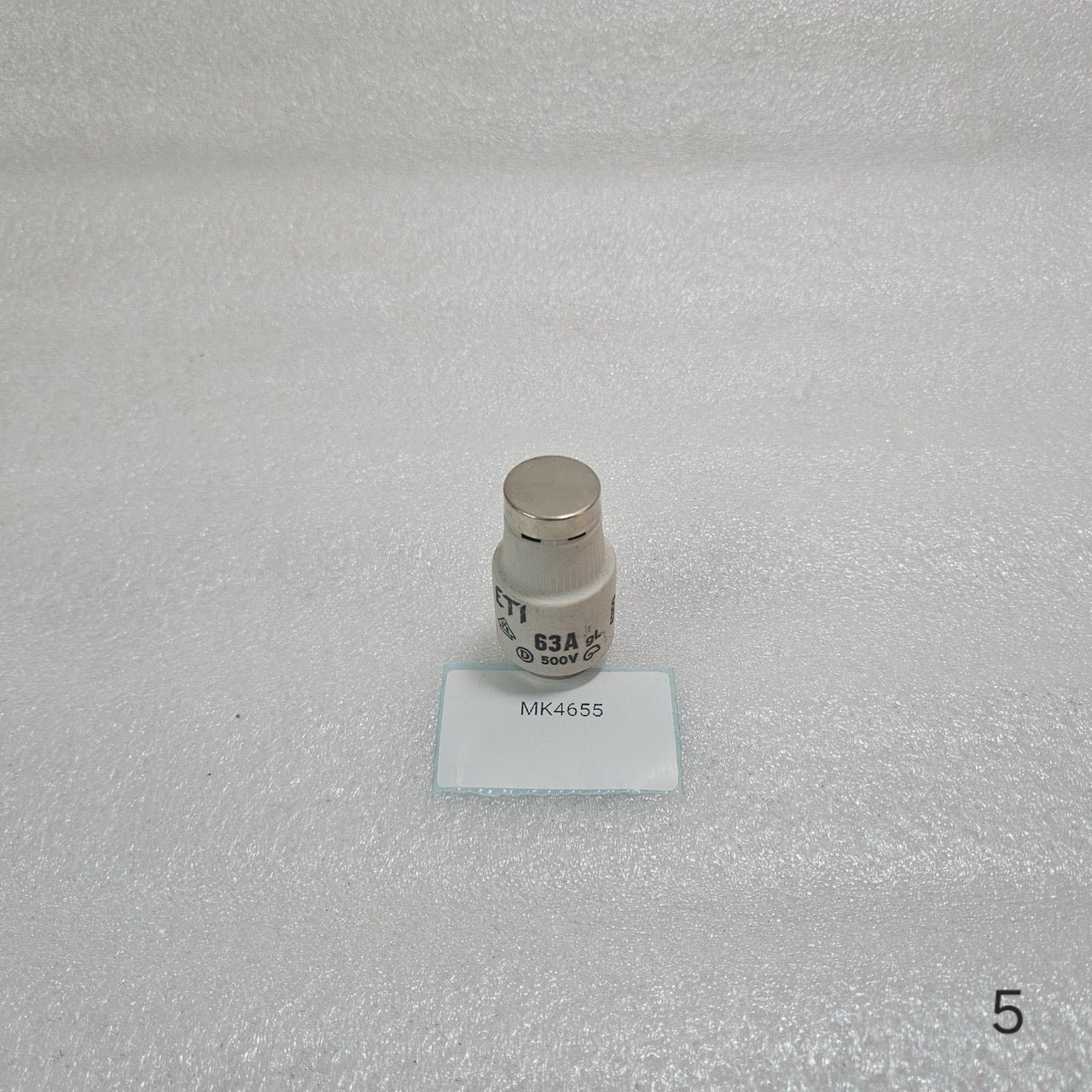 ETI 63A 500V D-TYPE CERAMIC BOTTLE FUSE INDUSTRIAL DIAZED SCREW FUSE