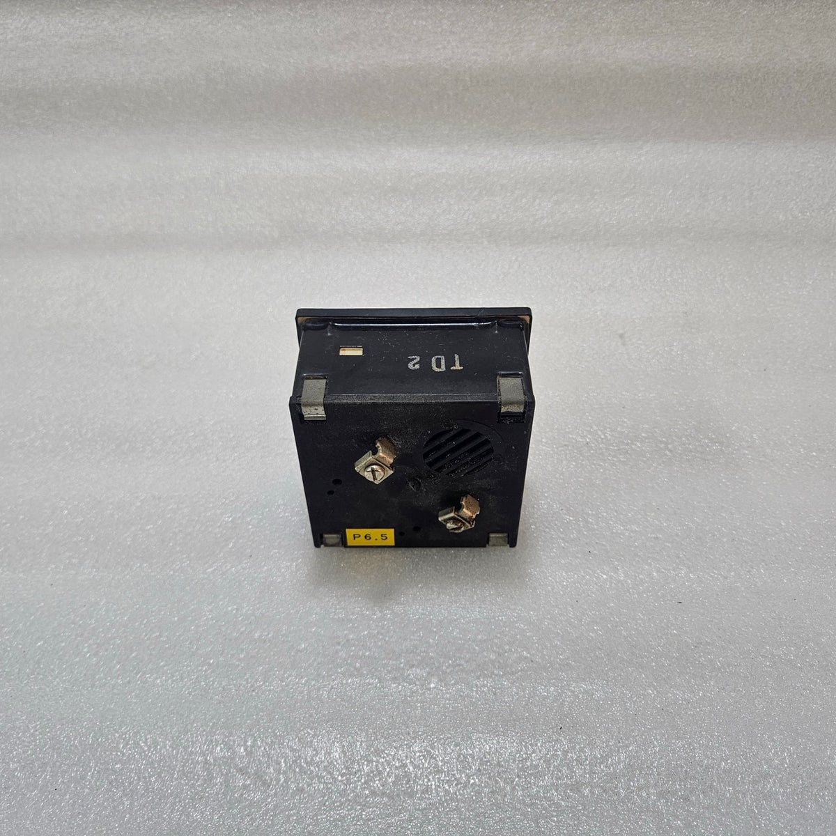 CELSA ANALOG VOLTMETER PANEL METER 0–600V AC