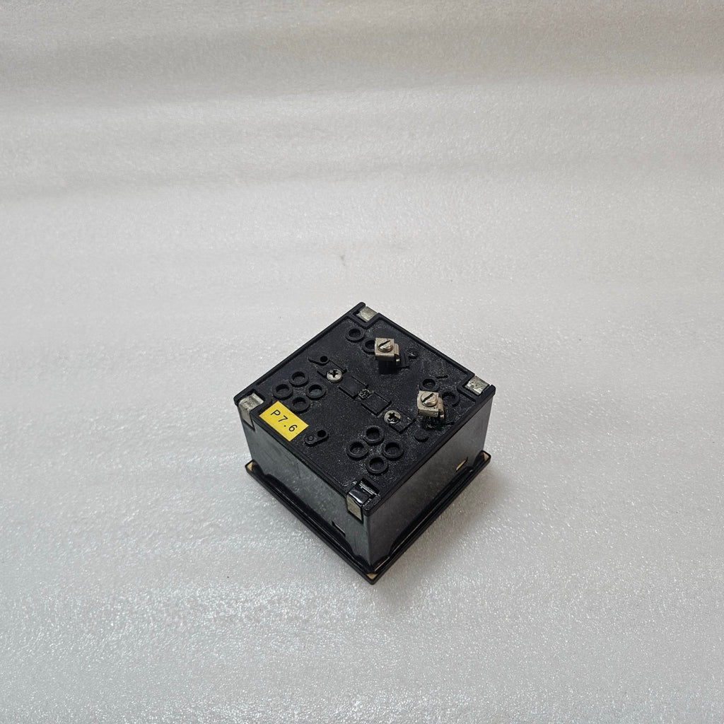 CELSA PANEL MOUNT FREQUENCY METER 55-65 HZ 440V ANALOG FREQUENCY INDICATOR
