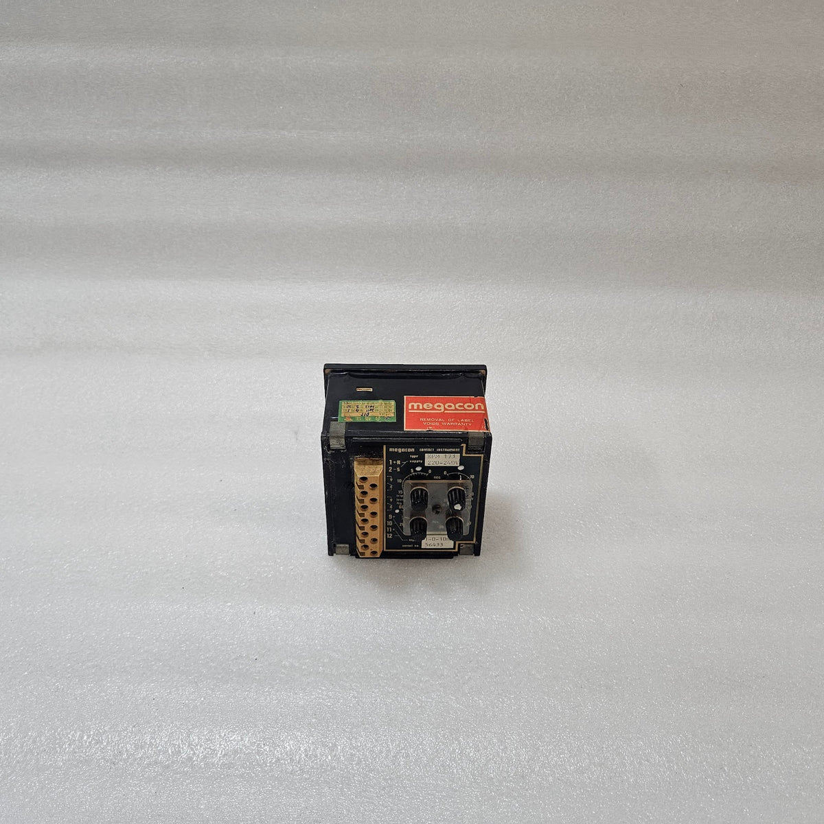 MEGACON KPM 173 BI-DIRECTIONAL KW POWER METER  (0–1000 KW, 220–240V)