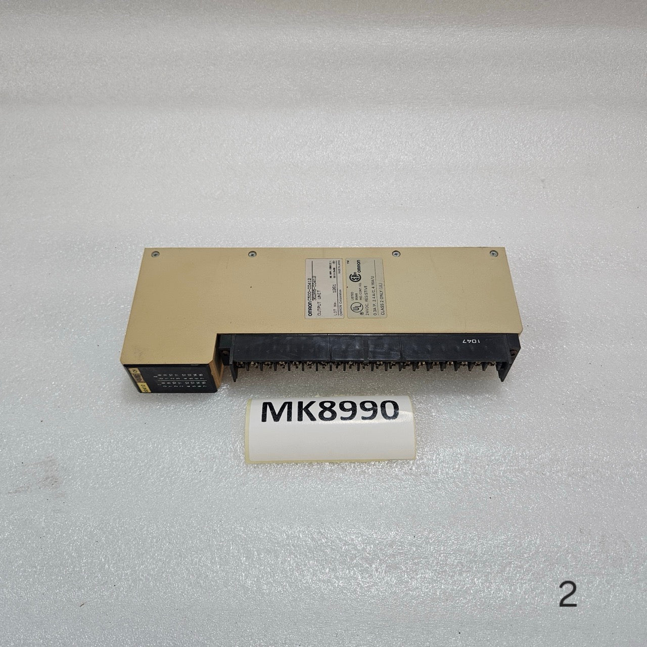 OMRON C500-OD412 (3G2A5-OD412) PLC DIGITAL OUTPUT UNIT 24VDC 16-POINT OUTPUT MOD