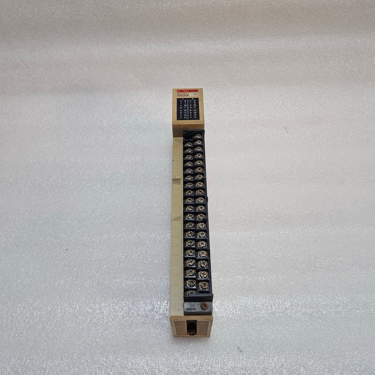 OMRON C500-ID218 (3G2A5-ID218) PLC DIGITAL INPUT UNIT 24VDC 16-POINT INPUT MODUL