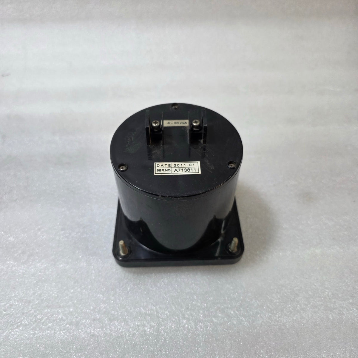 KYONGBO 0–4 KG/CM² ANALOG PRESSURE GAUGE PANEL METER | INDUSTRIAL PANEL MOUNT