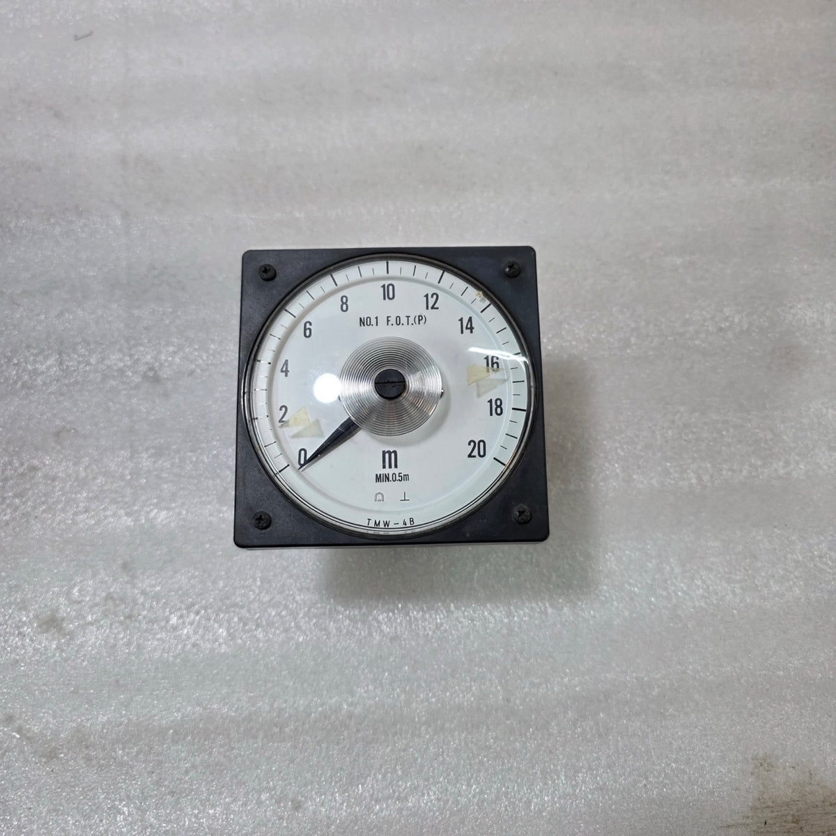 TSURUGA ELECTRIC TMW-4B ANALOG PANEL METER – 0–20 M INDICATOR (DC 4–20 MA INPUT)