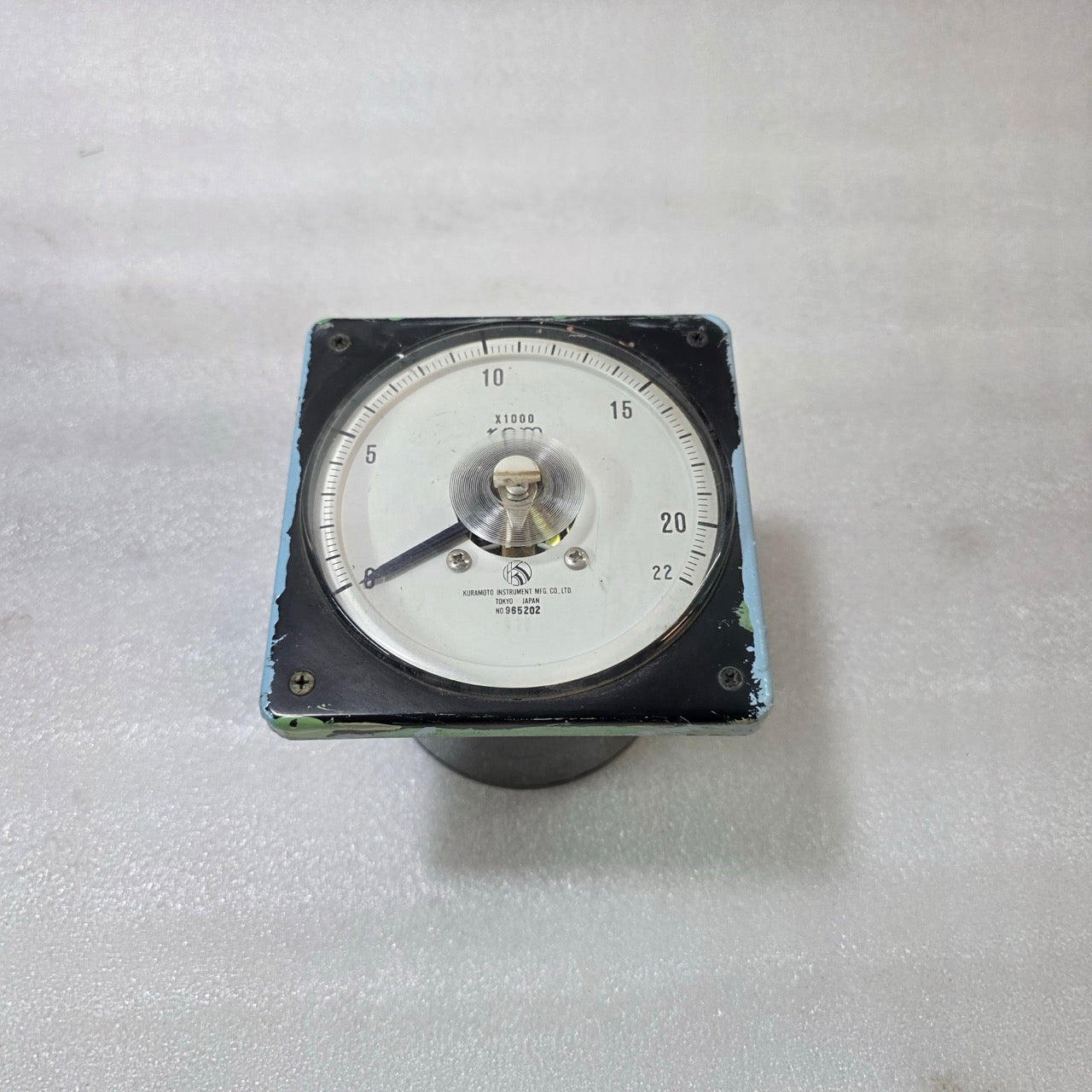 KURAMOTO INSTRUMENT MFG. CO. LTD. ANALOG RPM METER (0–22 X1000 RPM) PANEL MOUNT