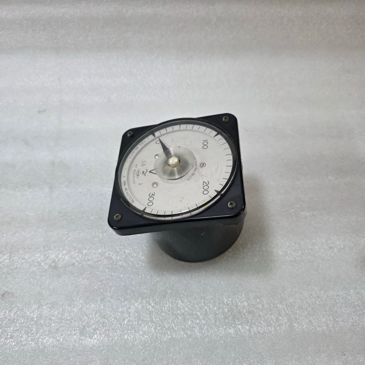 KYONGBO ELECTRIC WA-V2 ANALOG VOLTMETER 0–300V AC PANEL METER | CLASS 1.5 |