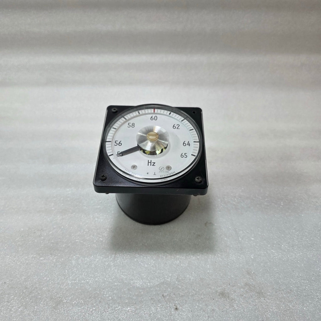 TOYO KEIKI FVF-11 FREQUENCY METER 55–65 HZ ANALOG PANEL METER | RATED 115V