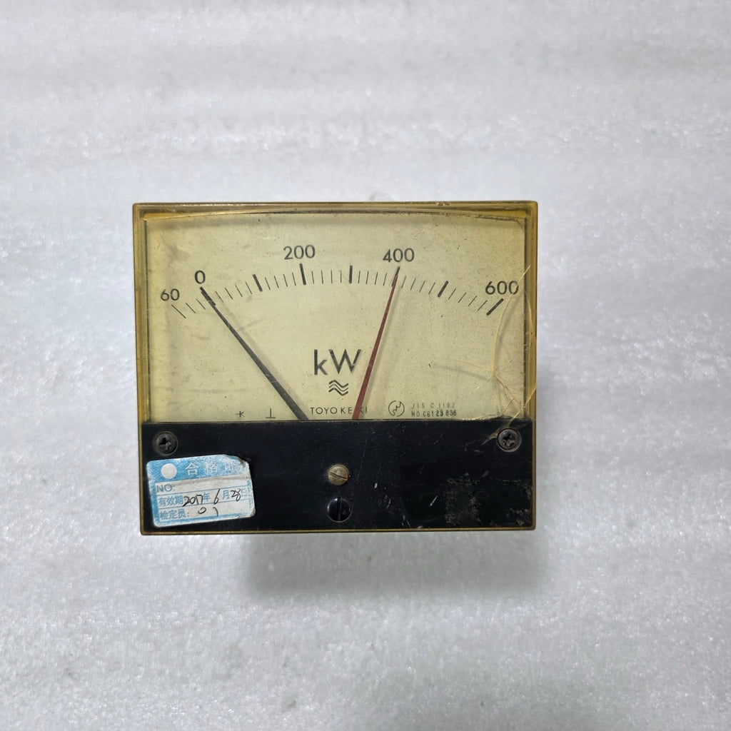 TOYO KEIKI ECF-12NB ANALOG KILOWATT METER 0–600 KW PT 460/115V CT 1000/5A PANEL