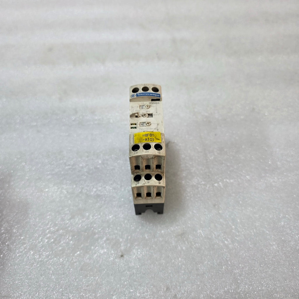 RM4UA33M VOLTAGE MONITORING RELAY 220-240V AC | TELEMECANIQUE RM4 SERIES