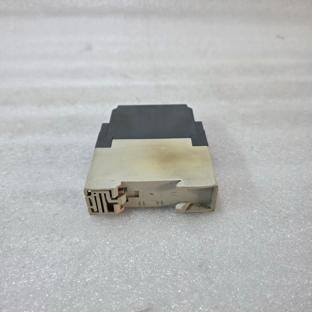 ABB CT-ERS.22 ON-DELAY TIME RELAY 1SVR630100R3300