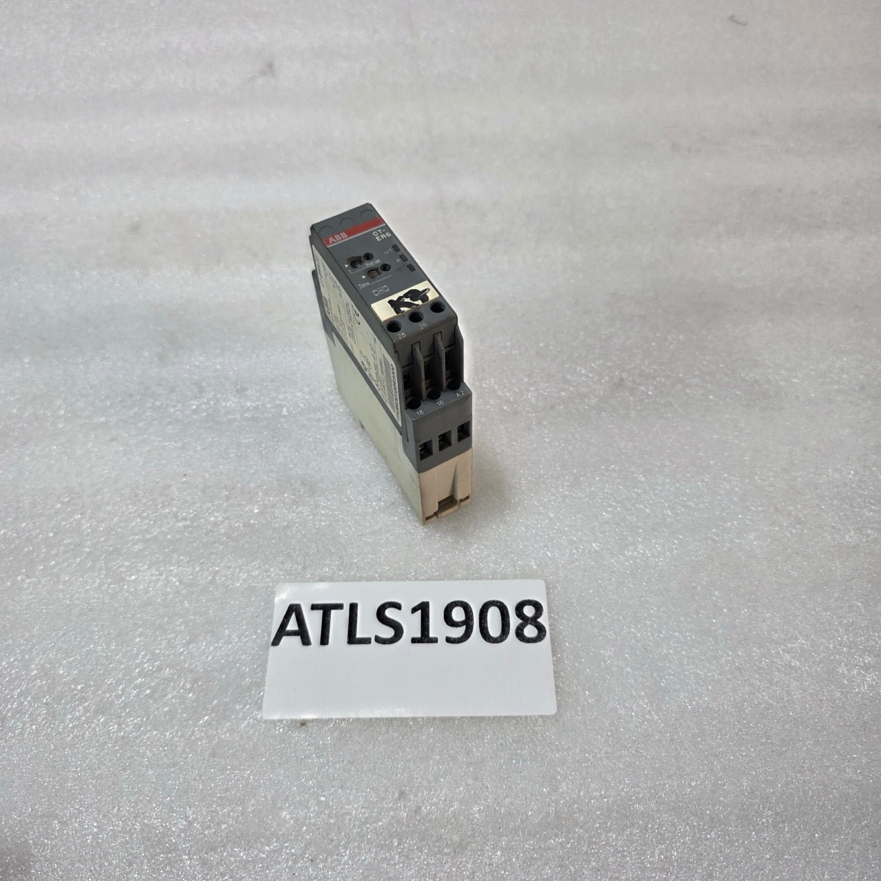 ABB CT-ERS.22 ON-DELAY TIME RELAY 1SVR630100R3300