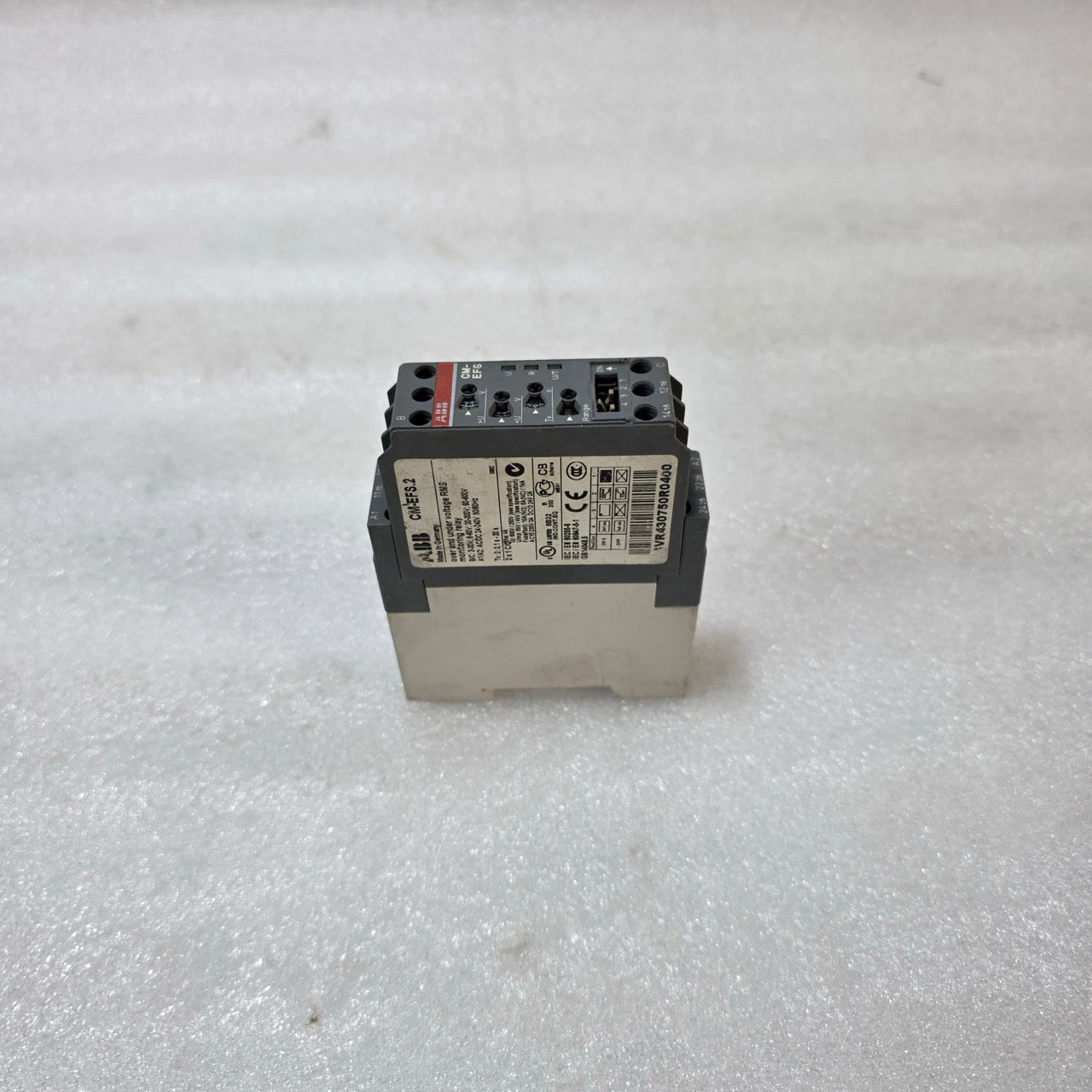 ABB CM-EFS.2 OVER & UNDER VOLTAGE MONITORING RELAY 1SVR430750R0400