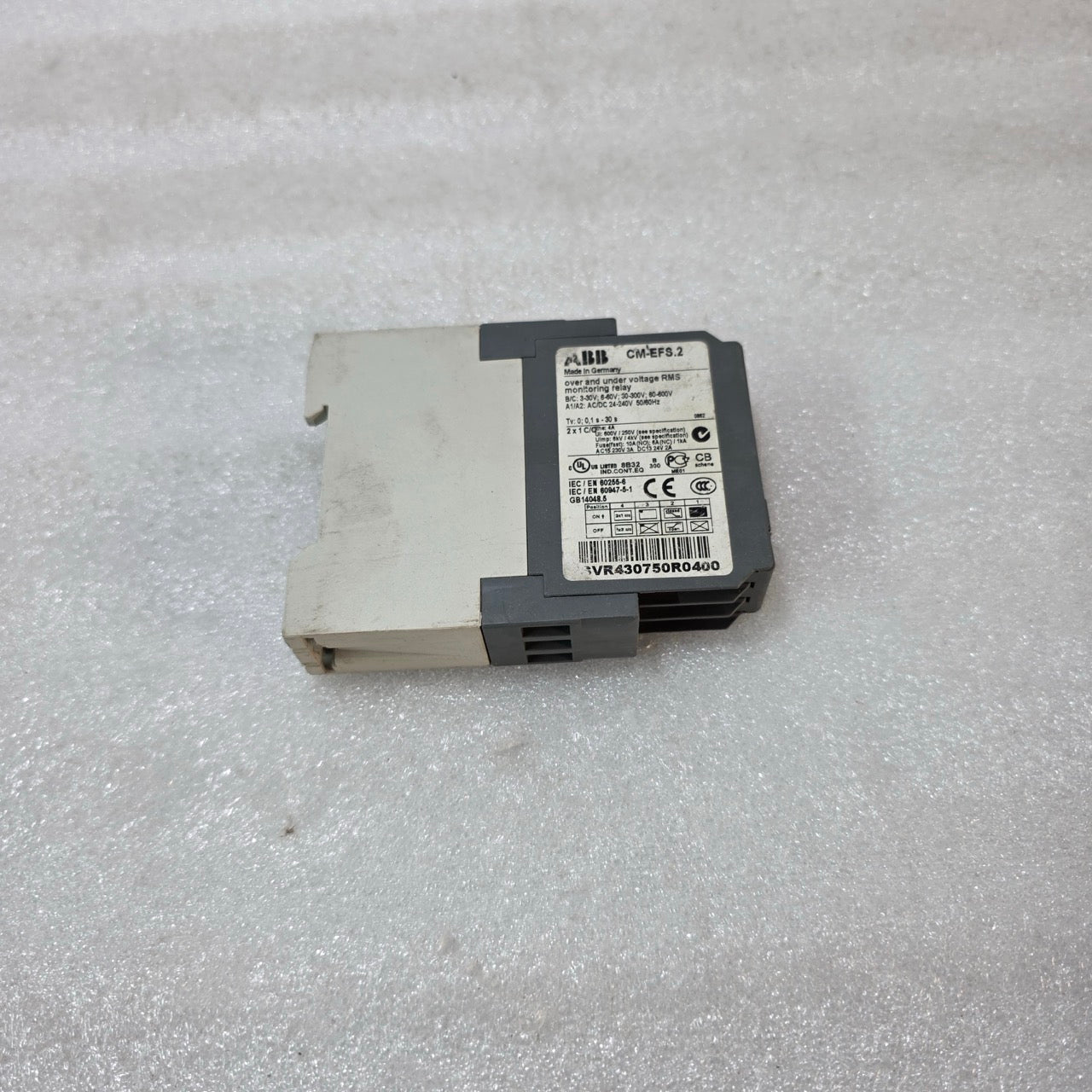 ABB CM-EFS.2 OVER & UNDER VOLTAGE MONITORING RELAY 1SVR430750R0400
