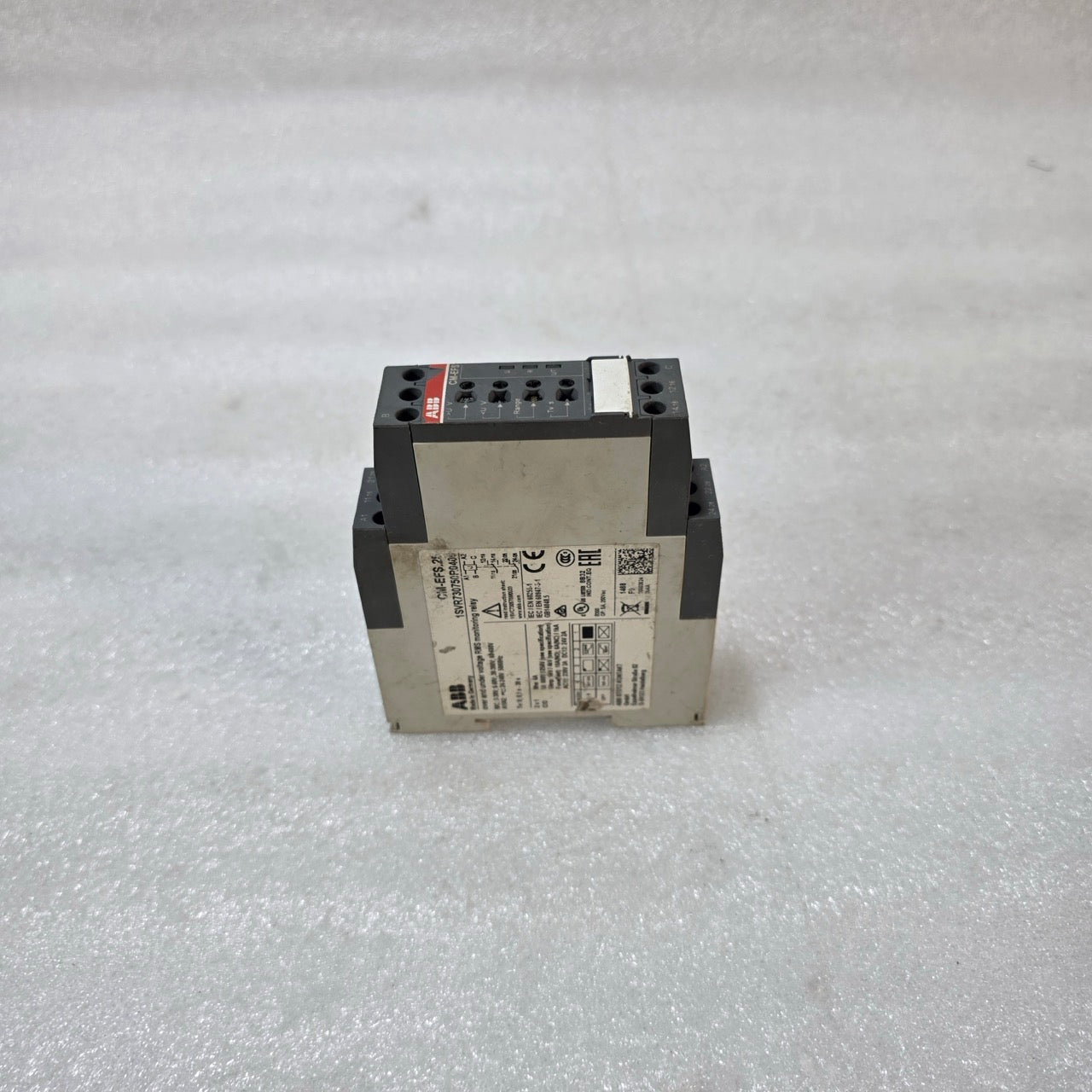 ABB CM-EFS.2S OVER & UNDER VOLTAGE MONITORING RELAY 1SVR730750R0400
