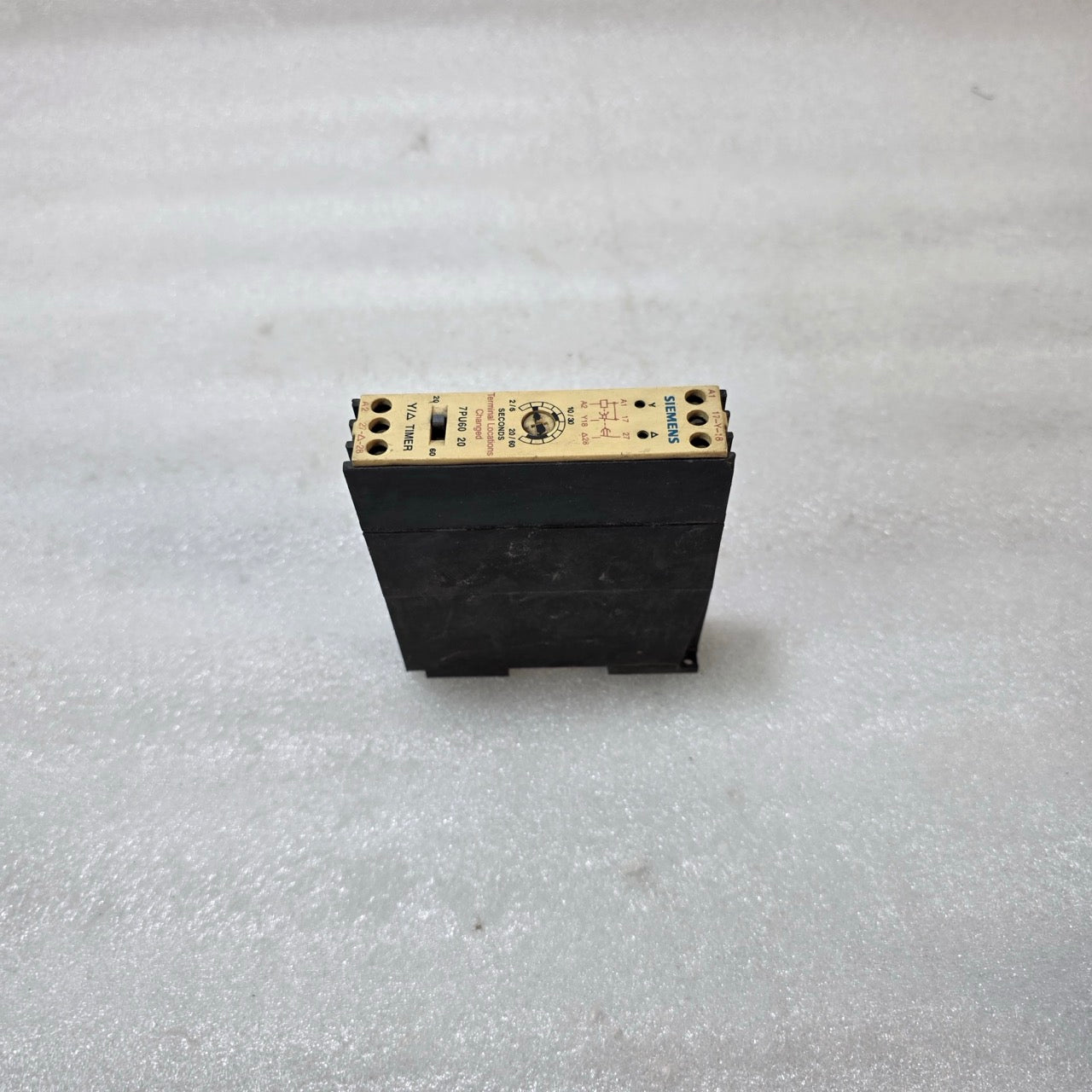 SIEMENS Y/Δ TIMER STAR-DELTA TIMER 7PU60 20 3N12