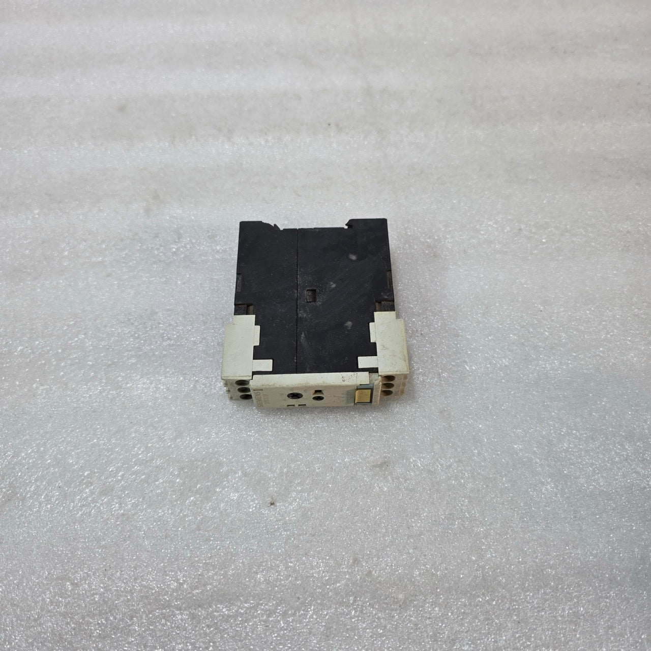 SIEMENS SIRIUS 3RP1525 TIME RELAY 3RP1525-1AP30