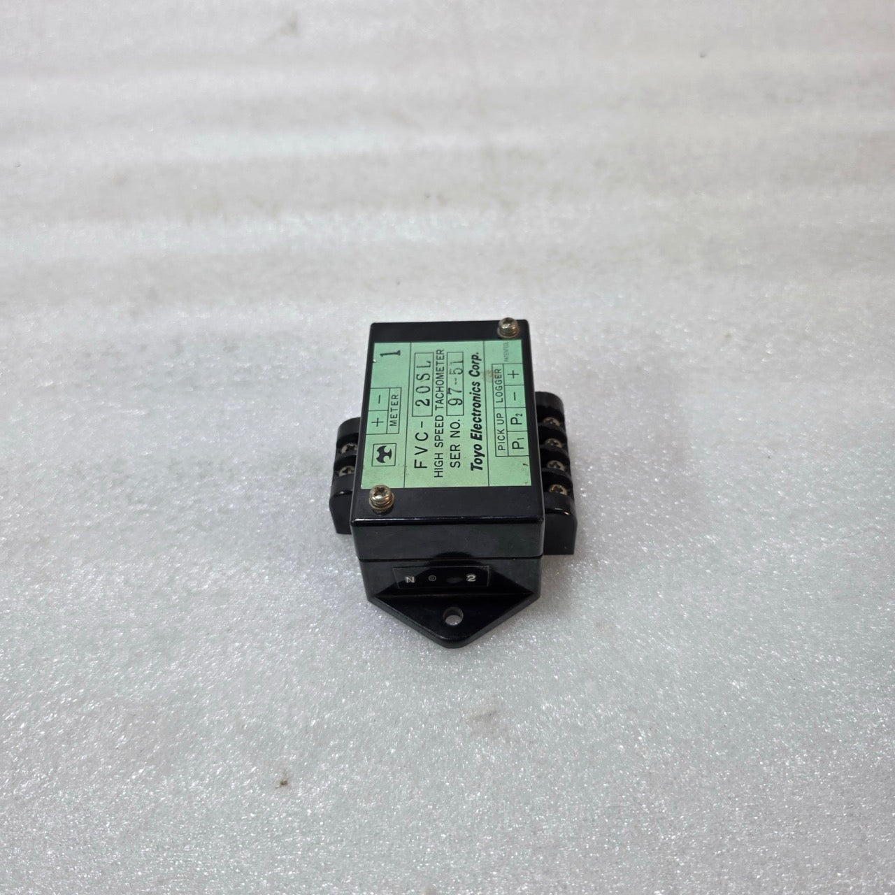 TOYO ELECTRONICS FVC-20SL HIGH SPEED TACHOMETER FREQUENCY TO VOLTAGE CONVERTER