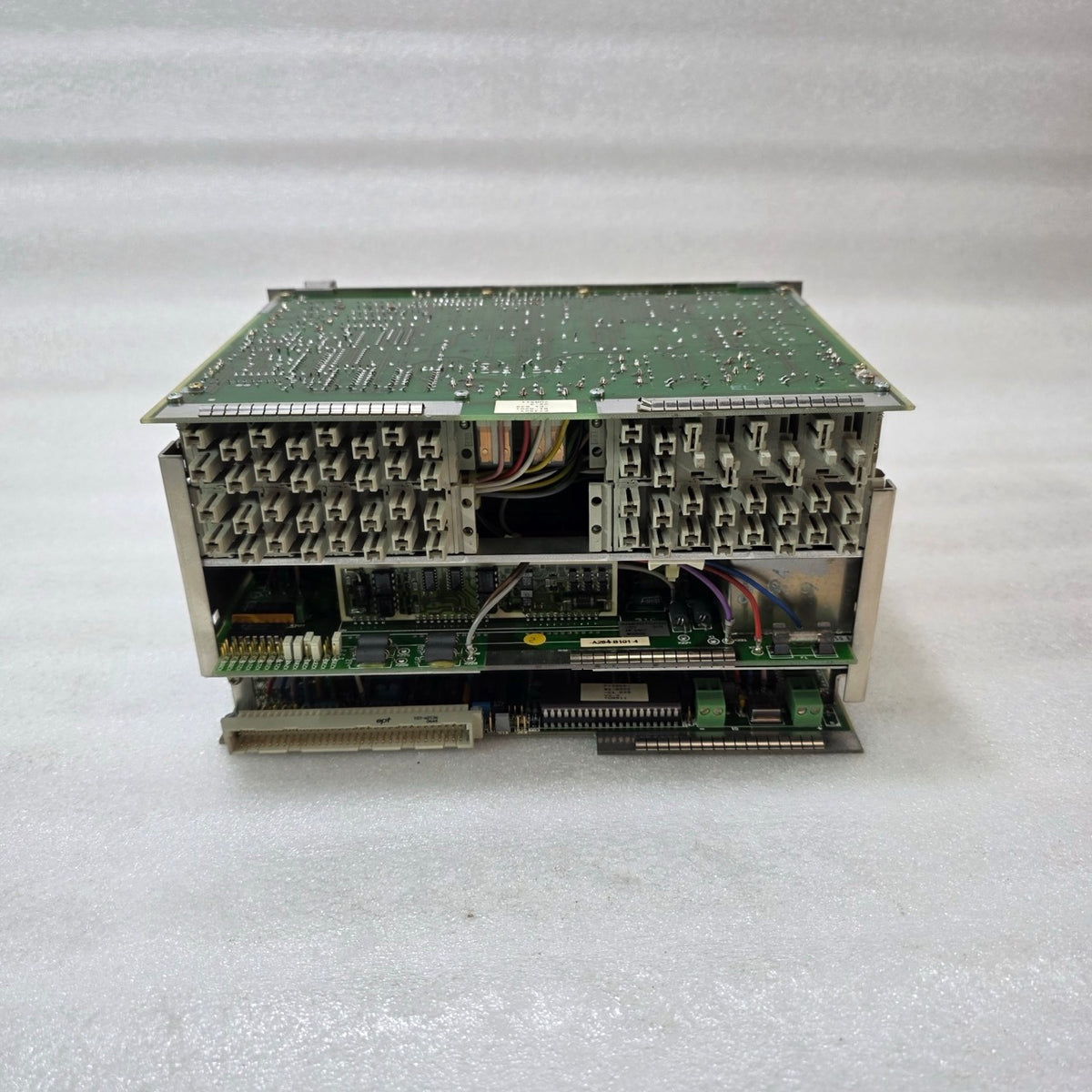 SIEMENS 7UM5111-4CA00-0BB/EE PROTECTION RELAY – NUMERICAL MOTOR/FEEDER PROTECTIO
