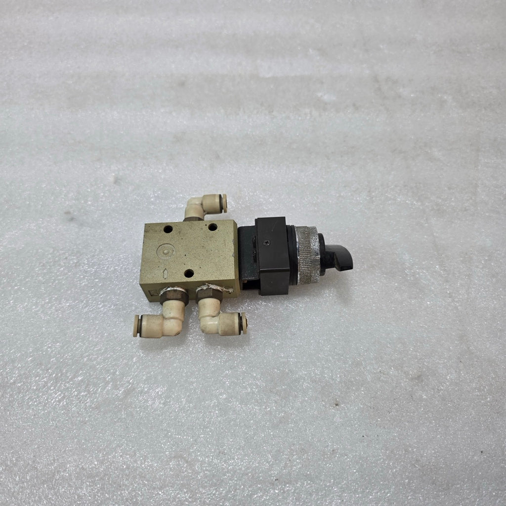 TPC DM330-02S MECHANICAL VALVE PNEUMATIC DIRECTIONAL CONTROL VALVE MAX 7 KG/CM²