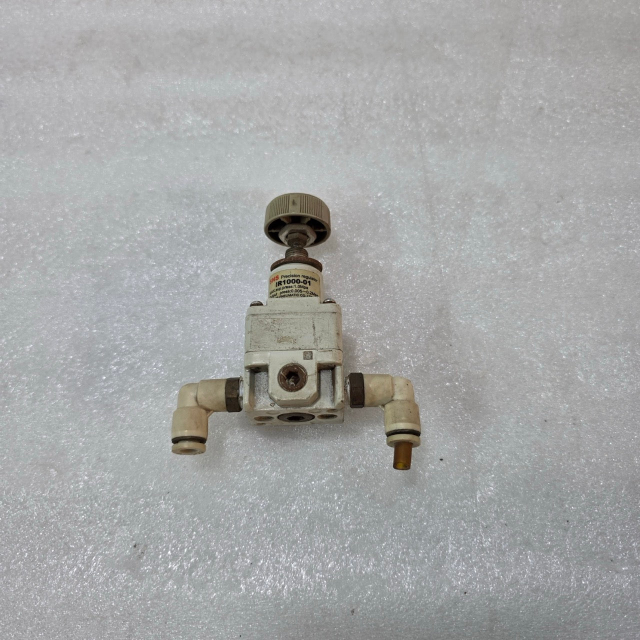 SNS IR1000-01 PRECISION PNEUMATIC REGULATOR 0.005–0.2 MPA AIR PRESSURE REGULATOR