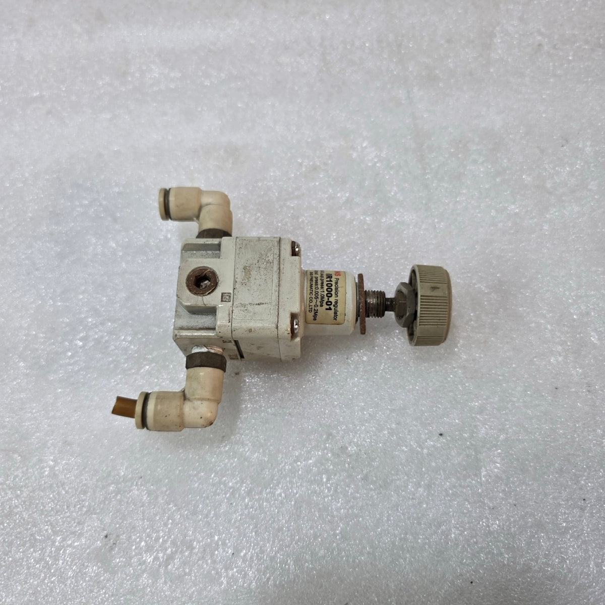 SNS IR1000-01 PRECISION PNEUMATIC REGULATOR 0.005–0.2 MPA AIR PRESSURE REGULATOR