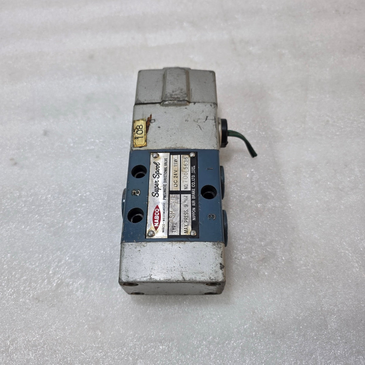 NABCO PSM-33E-P PNEUMATIC DIRECTIONAL CONTROL VALVE 24V DC SUPER SPOOL VALVE 9 K