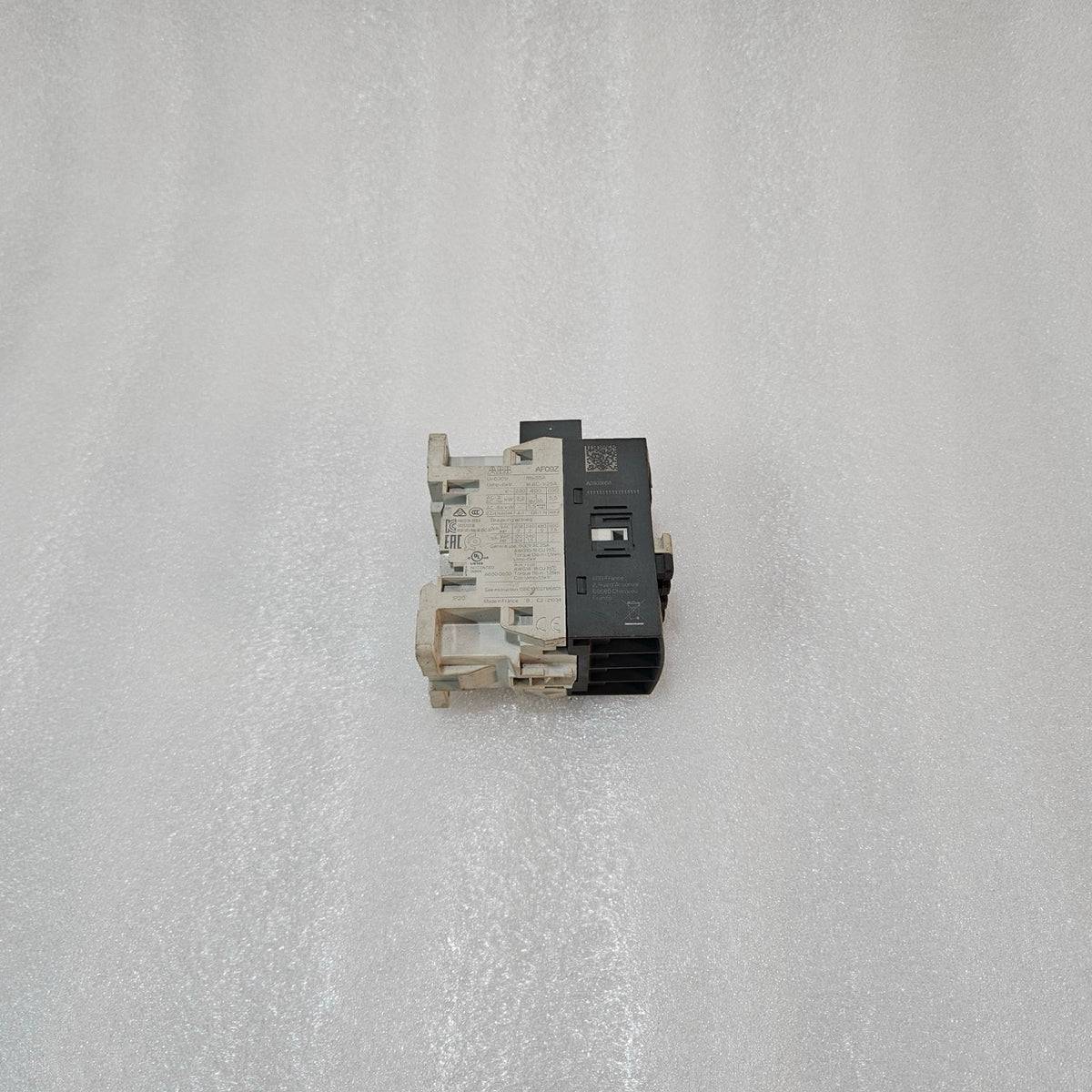 ABB AF09Z-30-10-21 CONTACTOR | 3 POLE 9A | 1NO AUXILIARY | 24-60V AC/DC COIL