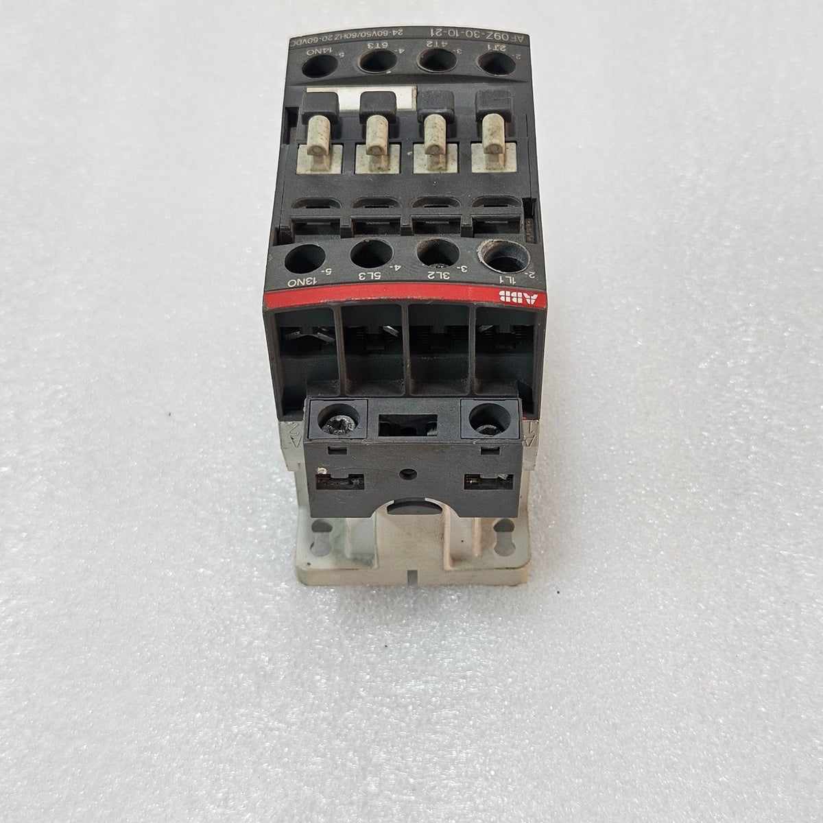 ABB AF09Z-30-10-21 CONTACTOR | 3 POLE 9A | 1NO AUXILIARY | 24-60V AC/DC COIL